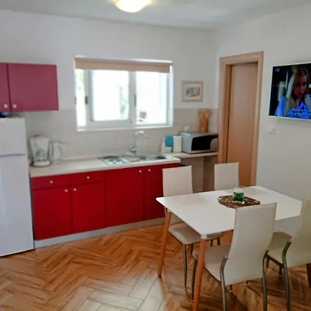 Apartment Karmen *
